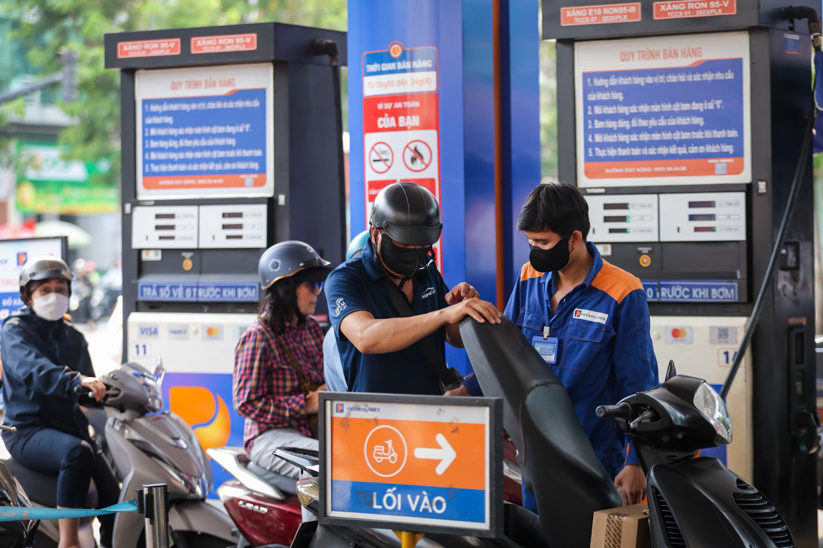 Giá xăng dầu tăng mạnh từ đêm 19/3. (Nguồn: Sưu tầm)