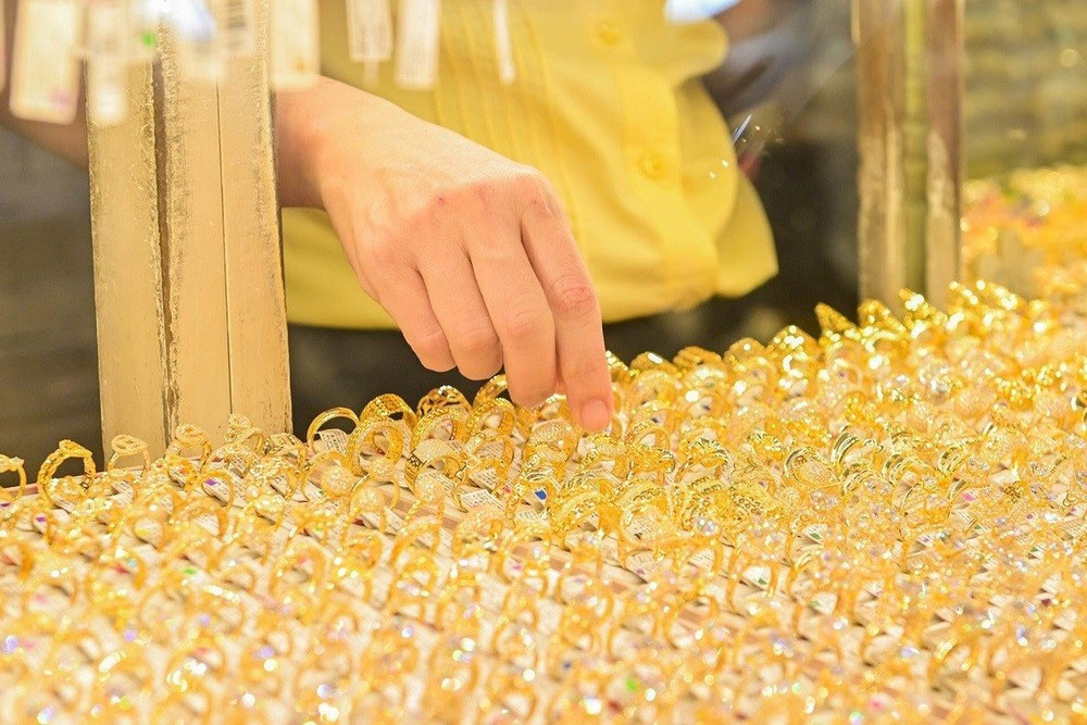 Giá vàng tăng mạnh nhưng giằng co dưới 4.800 USD/ounce, thị trường chờ điểm cân bằng giữa biến động địa chính trị