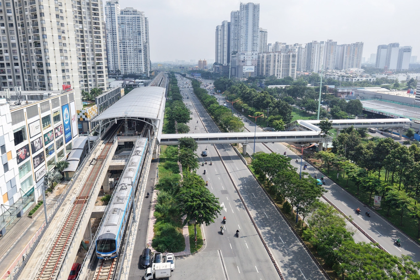 Bất động sản dọc theo xa lộ Hà Nội và tuyến Metro số 1