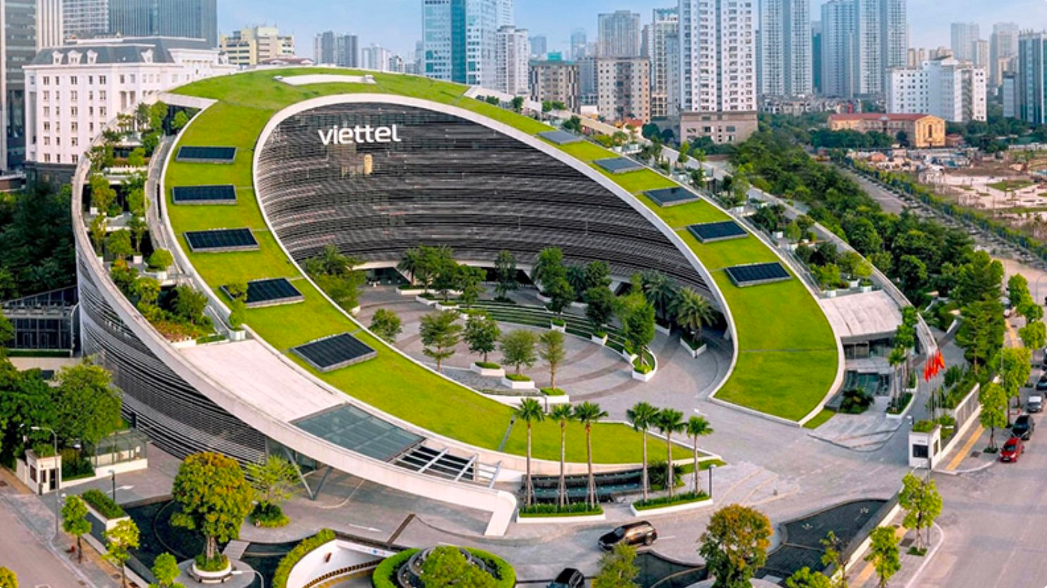 Trụ sở làm việc Tập đoàn Công nghiệp Viettel là một trong số công trình đạt chứng nhận LEED tại Việt Nam