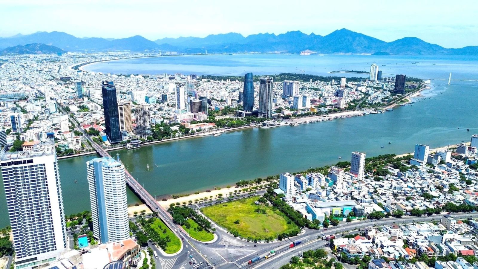 Đà Nẵng công bố 83 khu đất trống cho thuê làm bãi đỗ xe và sân tập thể thao