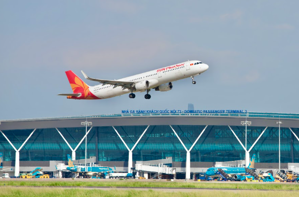 Đường bay Hải Phòng - TP.HCM đóng vai trò kết nối hai đầu tàu kinh tế Bắc - Nam.