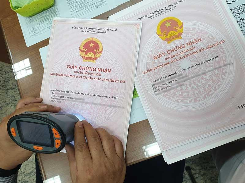 Kiểm tra pháp lý trước khi đầu tư bất động sản tỉnh lẻ. (Nguồn: Sưu tầm)