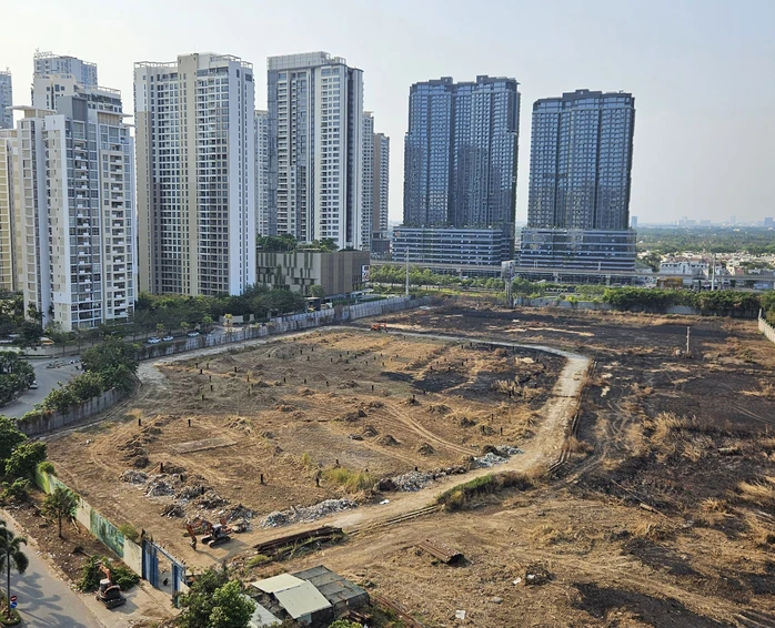 Áp lực đối với dòng tiền và vấn đề trái phiếu đáo hạn sẽ là thách thức cho doanh nghiệp bất động sản. Trong ảnh: Mặt bằng một dự án bất động sản đang chờ triển khai (Nguồn: Sưu tầm)