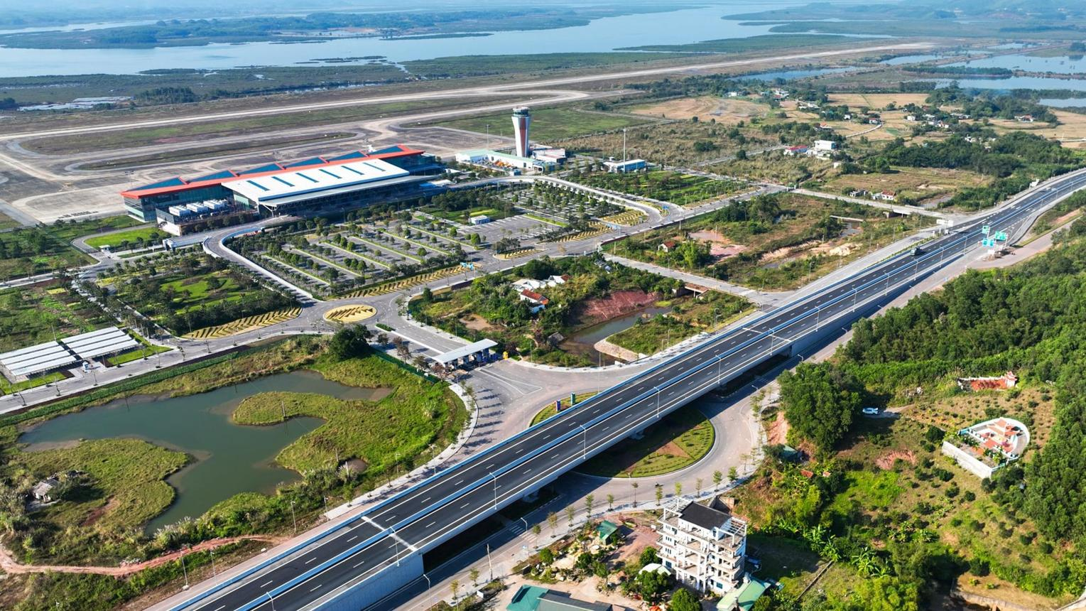 Hạ tầng giao thông và khả năng kết nối liên vùng là một trong những yếu tố nâng cao sức hấp dẫn của Việt Nam đối với dòng vốn quốc tế. (Nguồn: Sưu tầm.)