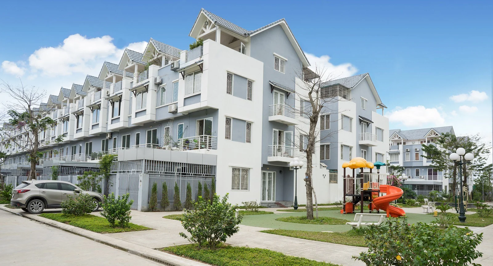 Nhà liền kề có quy mô linh hoạt, kết hợp không gian ở với hệ thống hạ tầng và tiện ích đồng bộ