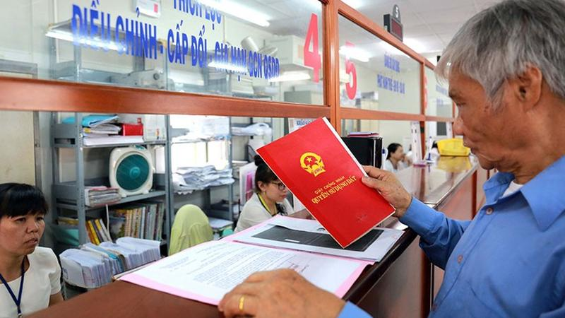 Tình trạng thế chấp là thông tin cần xác minh trước khi giao dịch mua bán đất