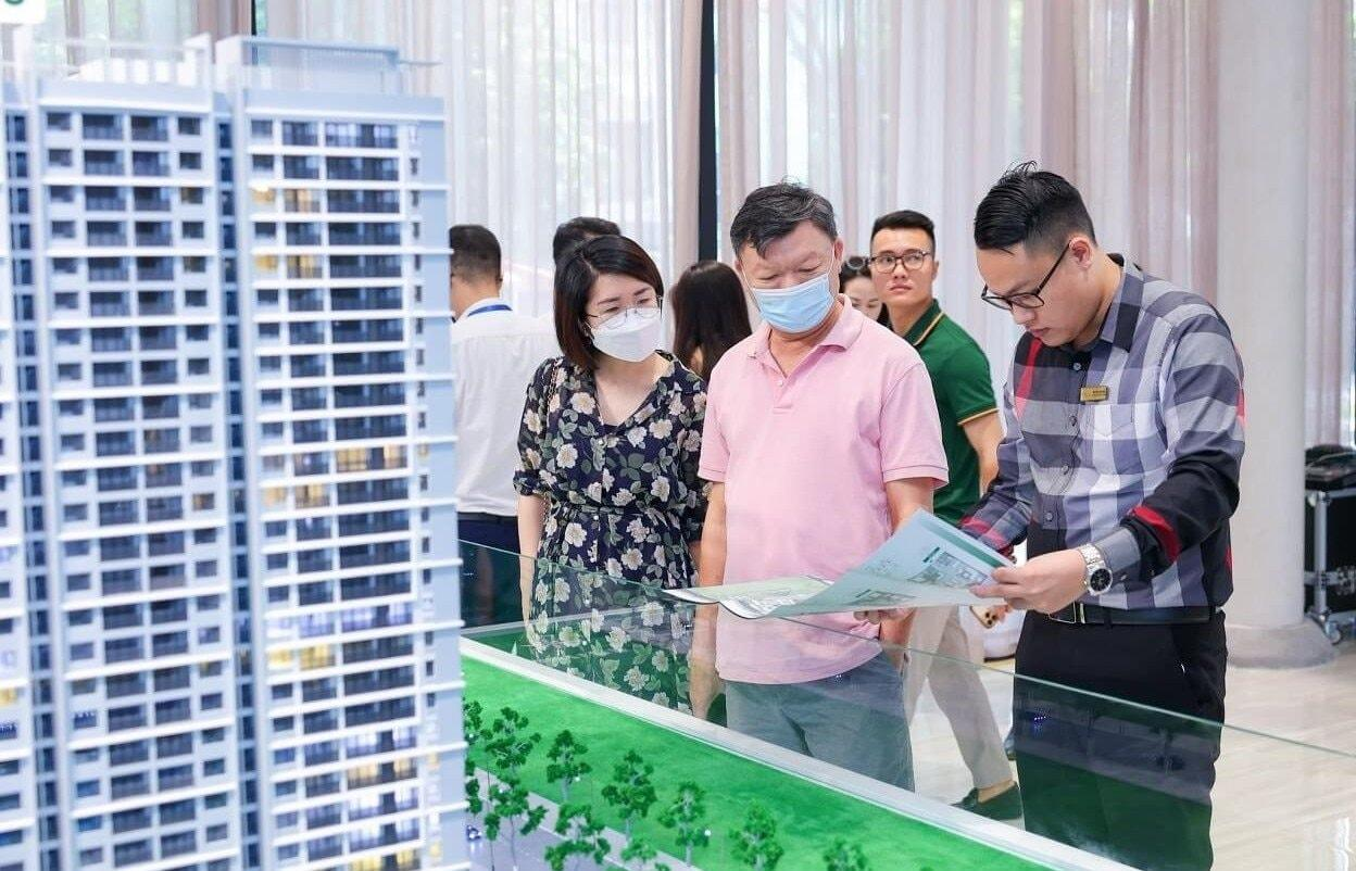 Quyết định xuống tiền nên dựa trên giá trị tài sản, khả năng tài chính và triển vọng khu vực thay vì chỉ kỳ vọng mua đúng đáy. (Nguồn: Sưu tầm)