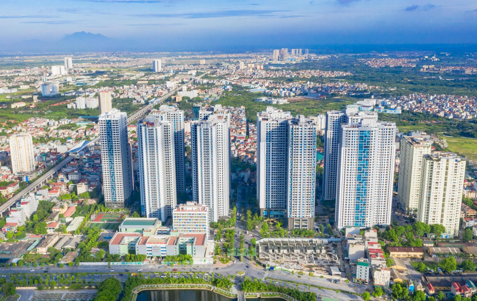 Nguồn cung căn hộ Hà Nội tiếp tục dịch chuyển về các khu vực ngoại thành và cận trung tâm