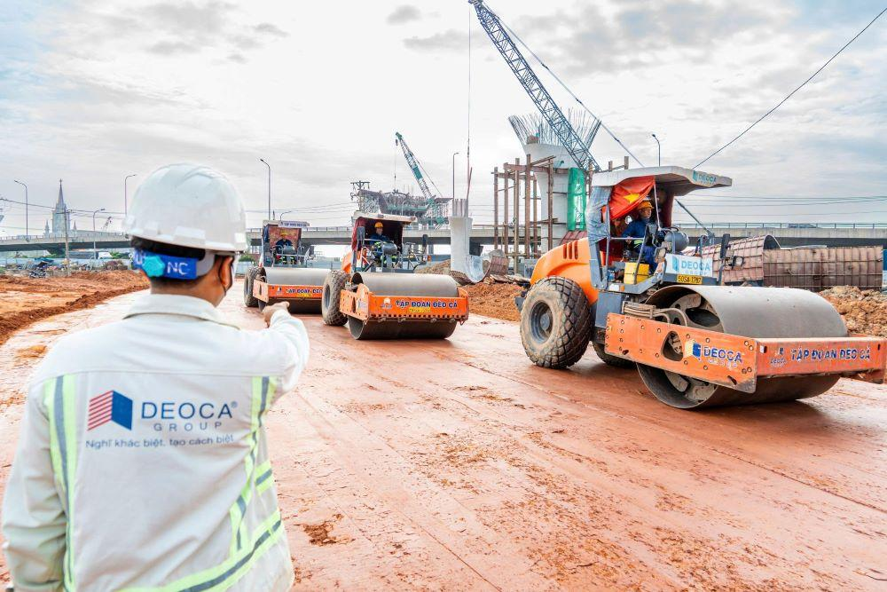 Nhiều mũi thi công được triển khai đồng thời để bám tiến độ dự án