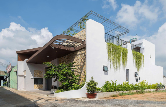 Siêu phẩm kiến trúc ra đời từ nhà kho cũ kỹ tại Phan Thiết